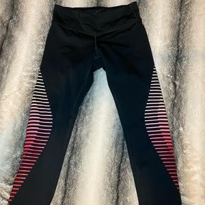 ❣️Capri workout leggings from Nike!❣️